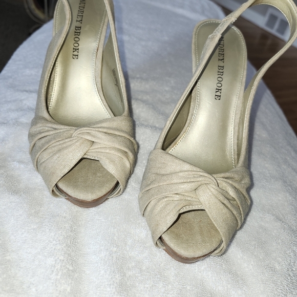 Beige Women's Slingback Heels By Audrey Brooks - Picture 2 of 4